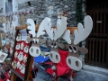 Ręcznie wykonane ozdoby choinkowe na jarmarku świątecznym w Dolinie Aosty