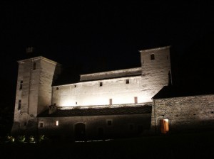 Zamek w Issogne noca